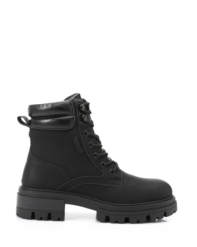 GER-DVTX-019 Speciality Boots With Lace And Zipper Closure