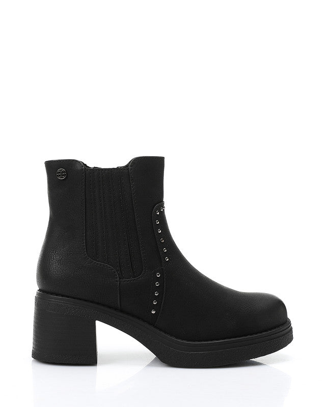 GER-DVTX-026 Studded Ankle Boots