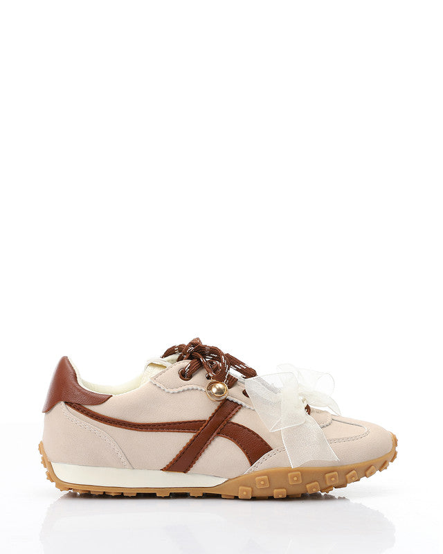 GER-DVTX-039 Decorative Lace Up Flat Sneakers