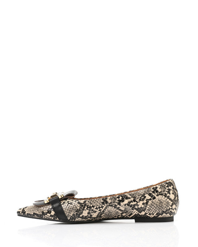 JAL-DVTX-008 Leather Pointed Toe Cap Ballerina
