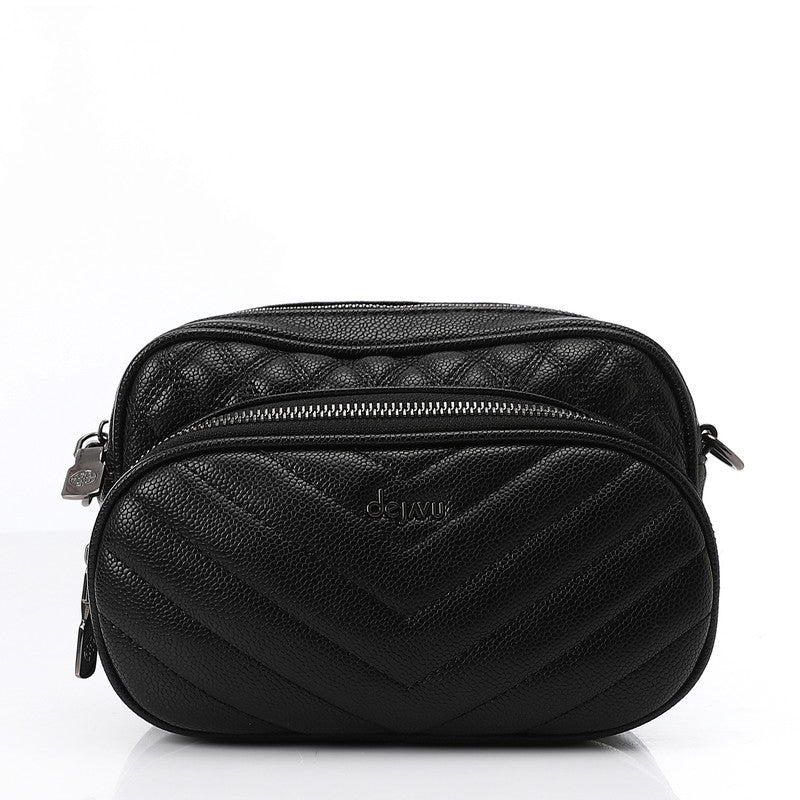LID-DVTX-033  Studded Leather Shoulder Bag