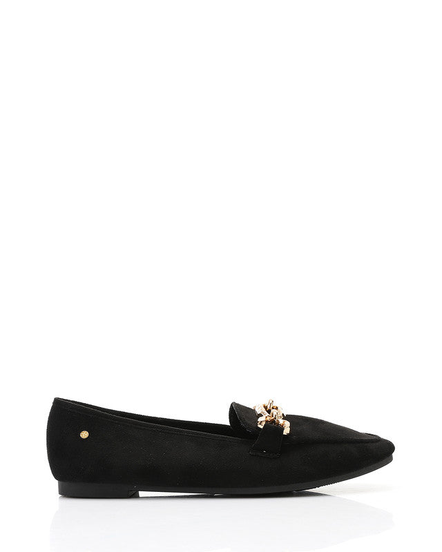 WAH-DVTX-014 Loafer With Gold Chain Detail