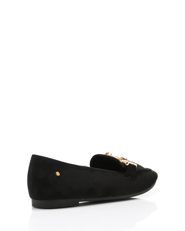 WAH-DVTX-014 Loafer With Gold Chain Detail