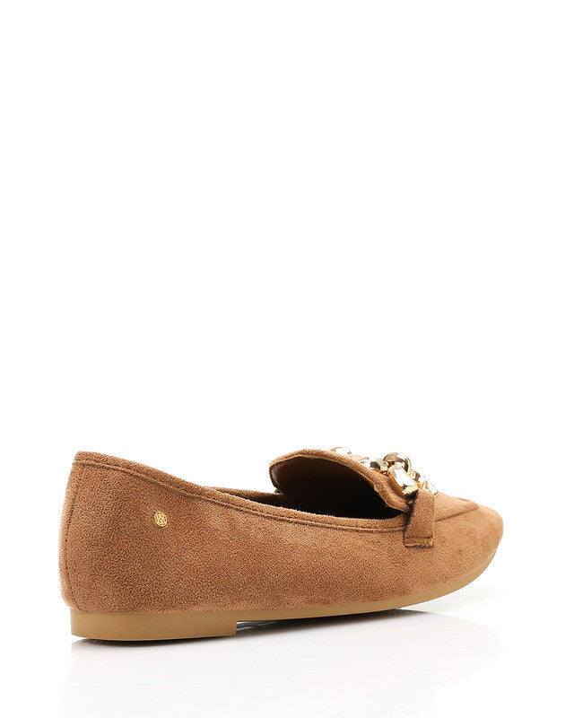 WAH-DVTX-014 Loafer With Gold Chain Detail