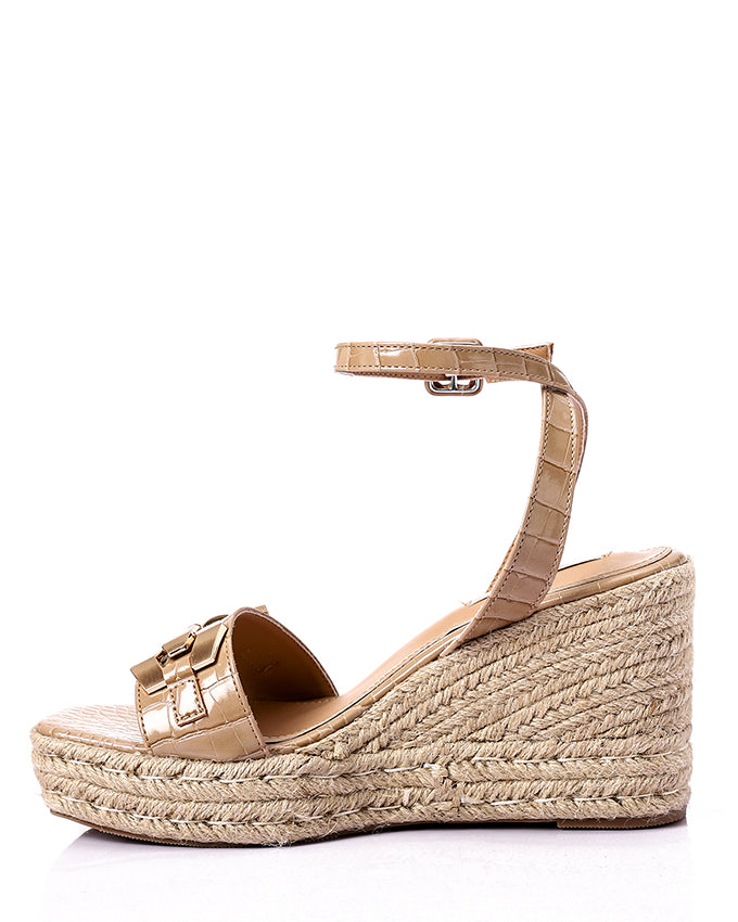 FAN-DJTH-016 Golden Sqaured Toecap Wedge